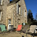Château Du Bourg 3* Saint-Denis-de-Gastines