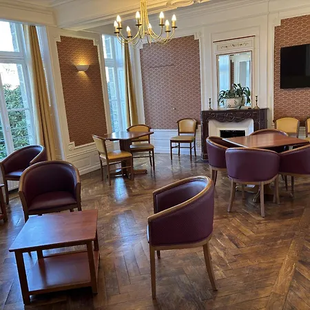 Bed & Breakfast Chateau Du Bourg Saint-Denis-de-Gastines