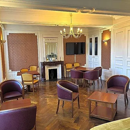 Chateau Du Bourg Saint-Denis-de-Gastines