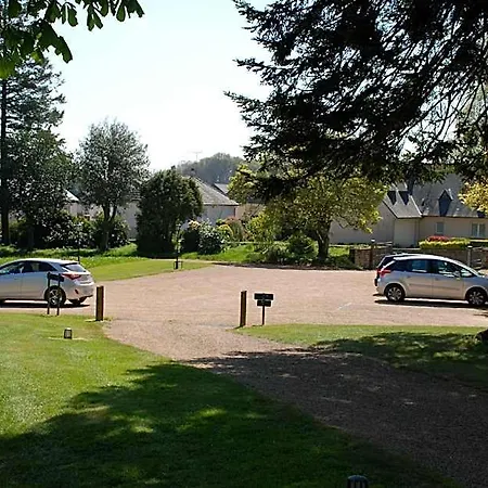 Chateau Du Bourg 3*