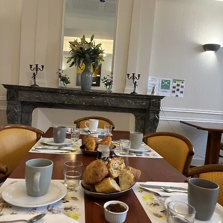 Bed & Breakfast Chateau Du Bourg Saint-Denis-de-Gastines