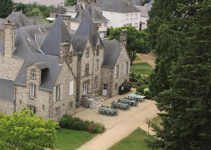 Chateau Du Bourg Bed & Breakfast Saint-Denis-de-Gastines