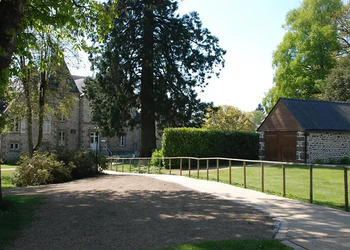 Bed & Breakfast Chateau Du Bourg Saint-Denis-de-Gastines
