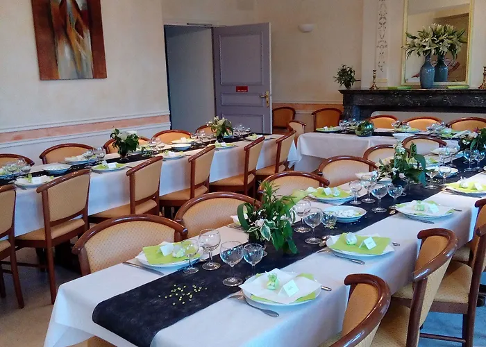 Chateau Du Bourg Bed & Breakfast Saint-Denis-de-Gastines